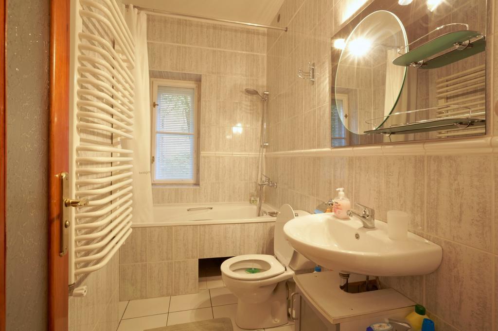 Апартаменты With Courtyard *